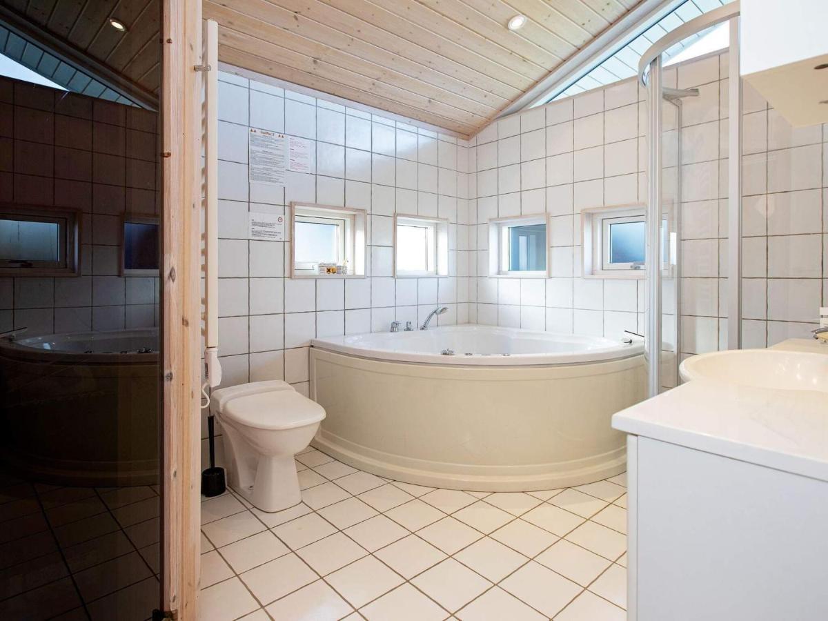 10 Person Holiday Home In Idestrup Boto By ภายนอก รูปภาพ